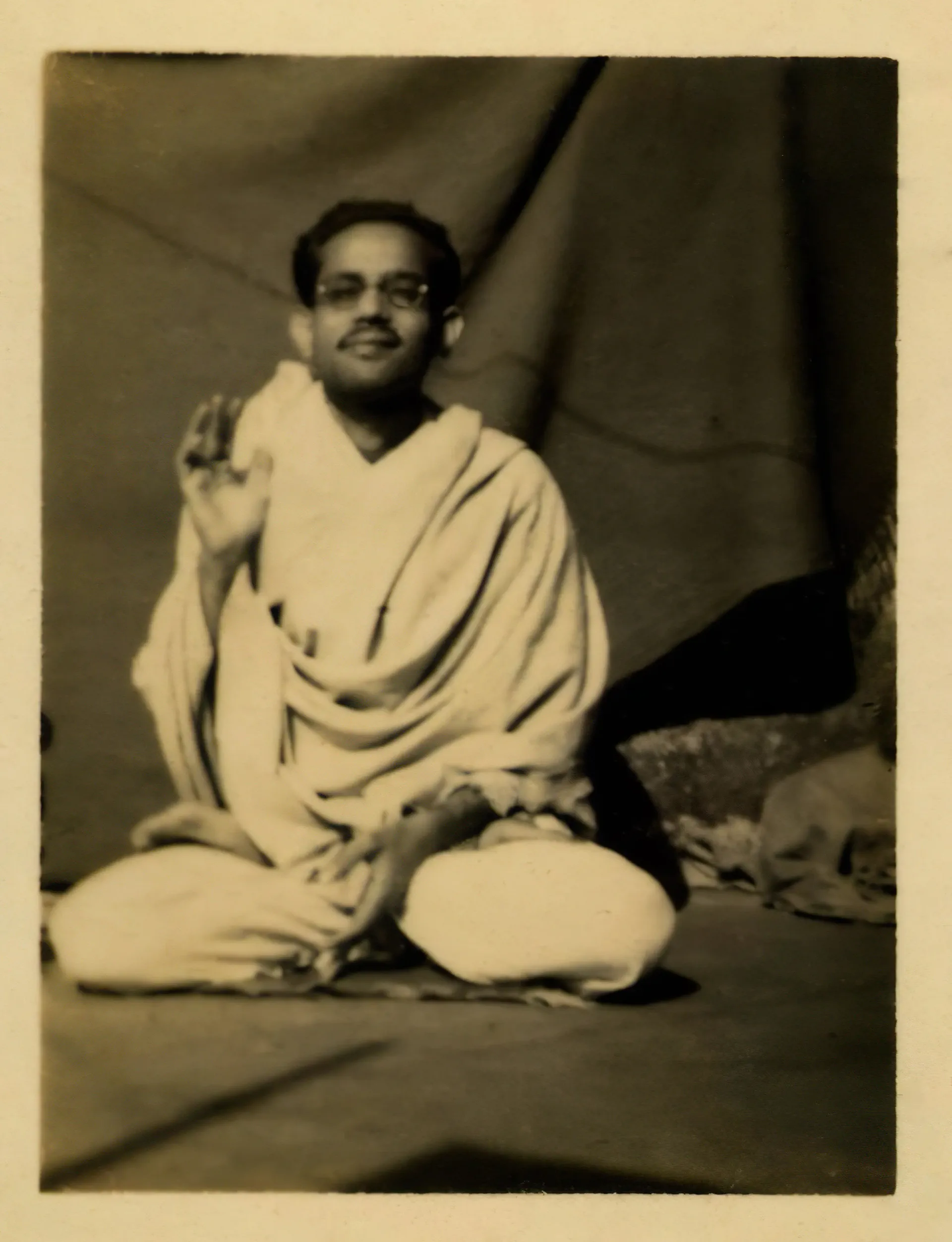Shrii Shrii Anandamurti — early studio photograph, seated